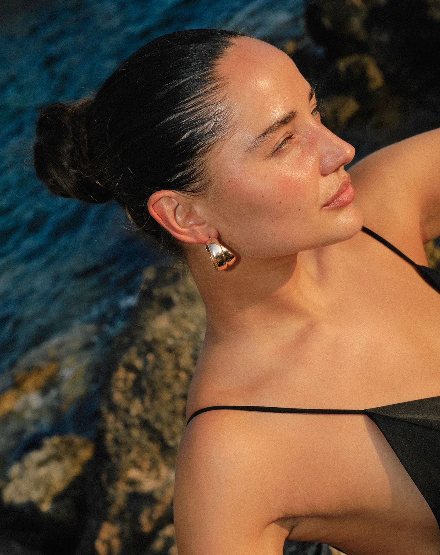 BIG DOUBLE HOOP EARRINGS - Image 4