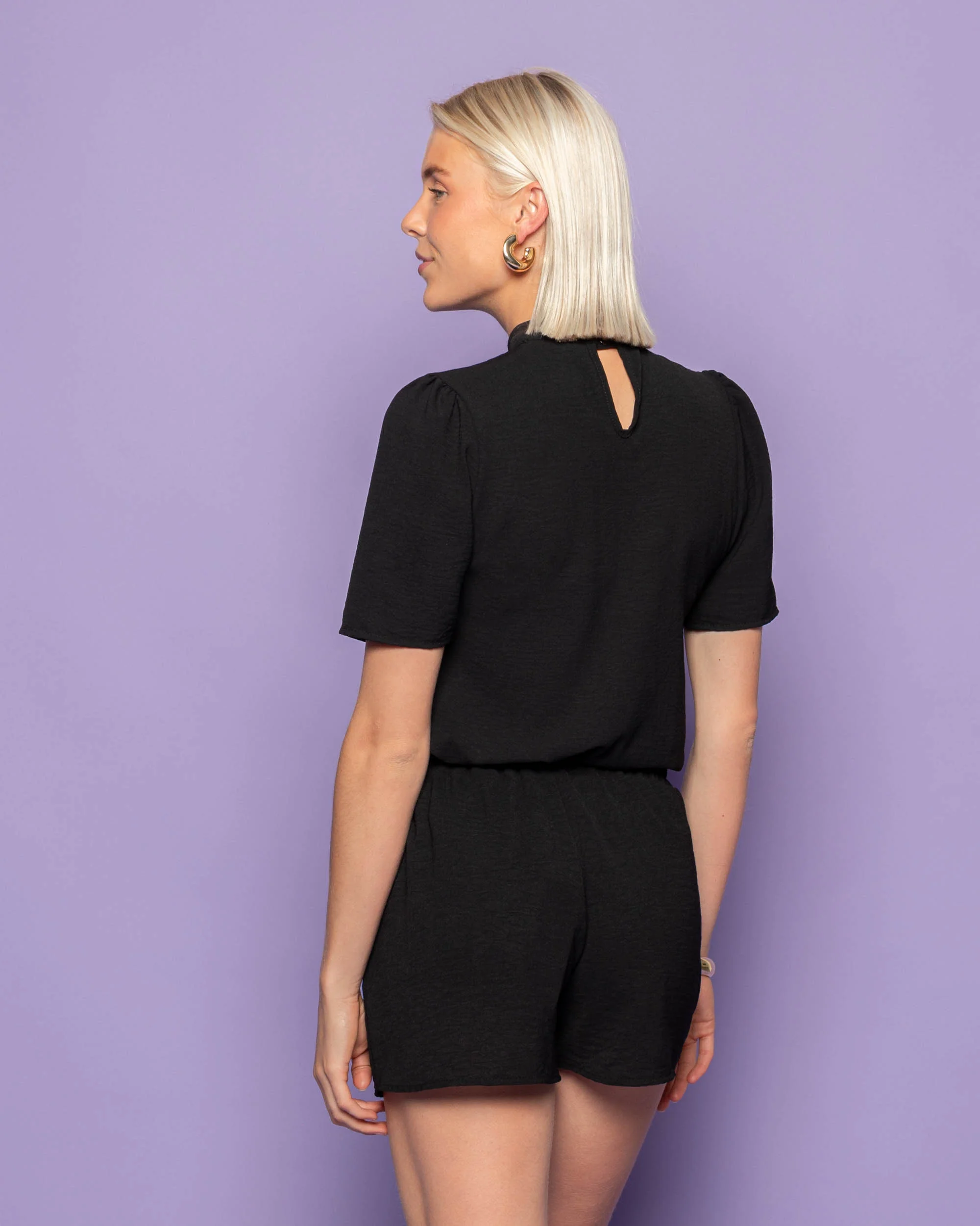 JULIE SHORT SLEEVE TOP ZWART - Image 4