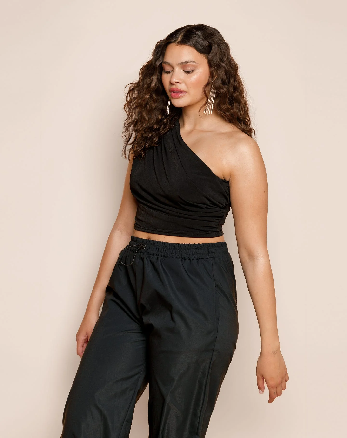 SLEEVELESS RUCHED TOP ZWART - Image 5